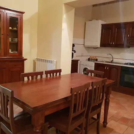 Borgo Di Gramugnana 아파트호텔 Usigliano