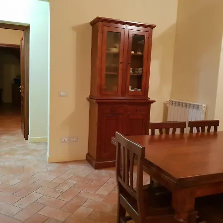 Borgo Di Gramugnana 아파트호텔 *