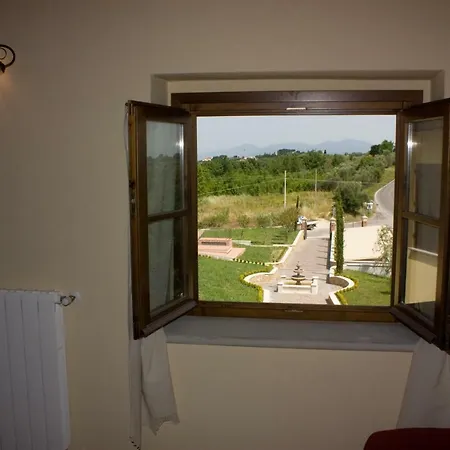 Borgo Di Gramugnana 아파트호텔